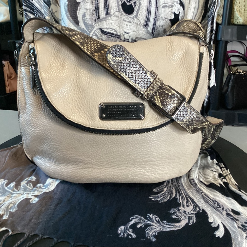 Marc by Marc Jacobs cream pebbled leather with snakeskin embossed trim and strap - Picture 13 of 14